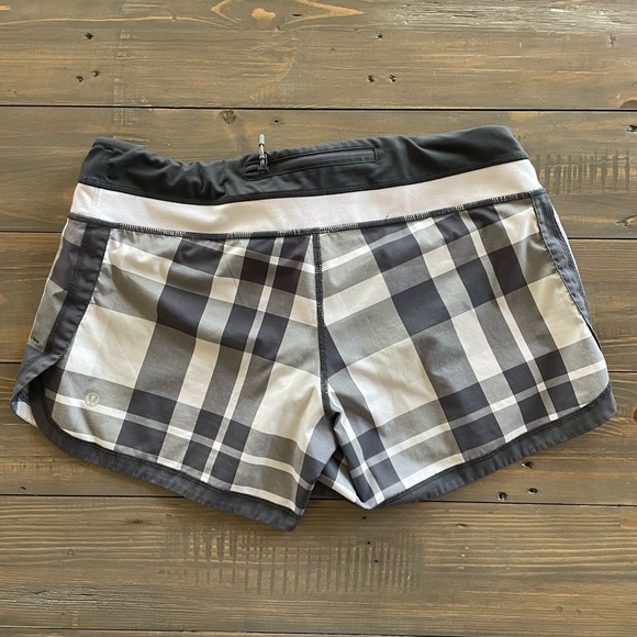 Lululemon shorts. Great condition Size 8. Small zipper pocket in back. - Picture 2 of 4